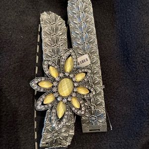 Silver belt. EUC.